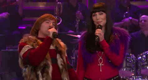 Cher Shows She S Still Got It By Recreating Iconic I Got You Babe Look