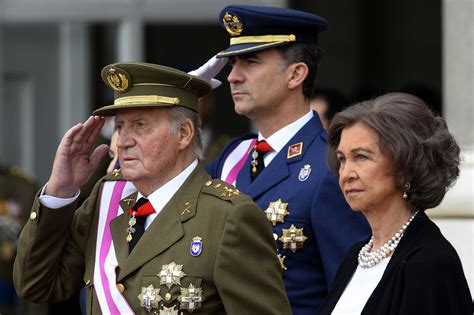 King Juan Carlos of Spain to Abdicate Throne for Son - The New York Times