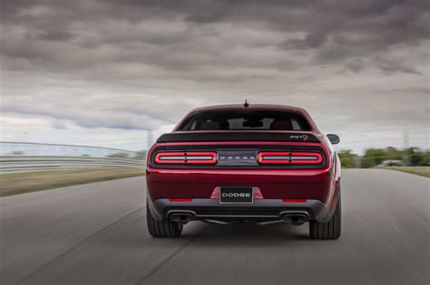 Dodge Challenger Foto E Prezzo Della Sportivissima Versione Srt