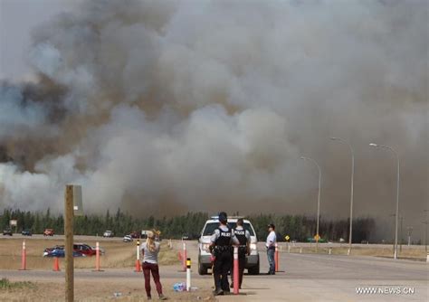 Massive Wildfire In Canada Forces 100 000 Residents To Evacuate