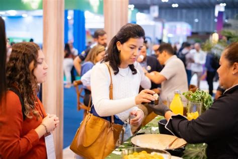 Abav Expo Culin Ria M Sica E Poesia Regionais S O Atrativos No