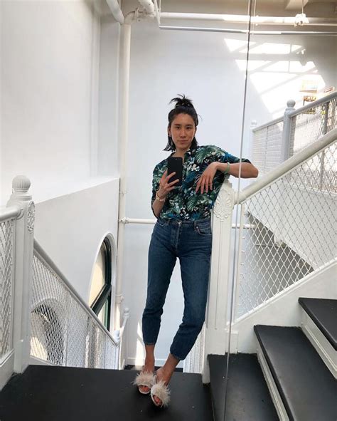 Stylish Outfit Ideas For Hot Weather