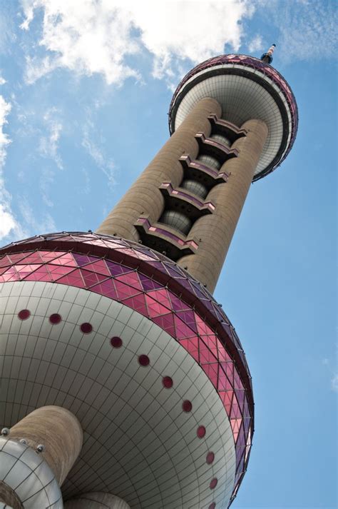 Oriental Pearl Radio TV Tower By Shanghai Modern Architectural Design