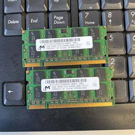 Yahooオークション Pc2 ノート用 Ddr2 メモリ Micron 2gb 2rx8 Pc2