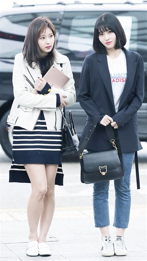 Twice Sana And Momo Airport Fashion At Incheon Korean Celebrities Fashion