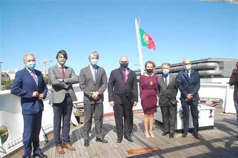 Jos Maria Costa Condecorado A Medalha Da Cruz De S O Jorge R Dio