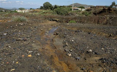 Los expertos piden iniciar la restauración de terrenos mineros en