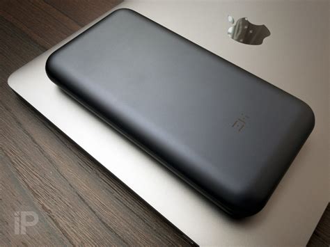 Это возможно. Заряжаем MacBook внешним аккумулятором
