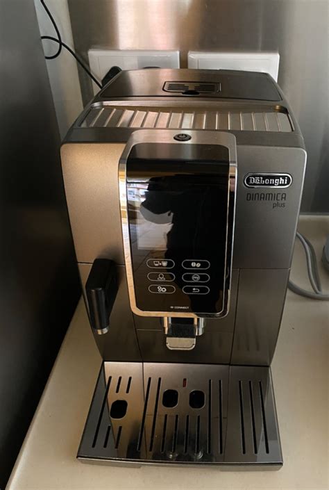 DeLonghi Dinamica Plus Coffee Machine, 家庭電器, 廚房電器, 咖啡機及咖啡壺 - Carousell