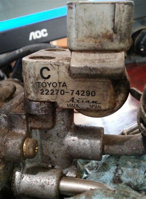 94 96 LEXUS ES300 TOYOTA CAMRY THROTTLE BODY 22270 20020 OEM 89452