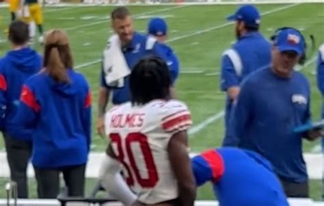 Giants Darnay Holmes Got A Weird Rob Down On Sidelines