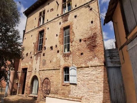 Ancien moulin à eau rénové du XIIème siècle aux pierres et poutres