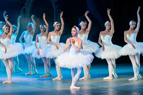 Swan Lake: The most iconic ballet ever | Ballet Lovers