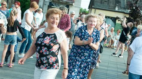 Starachowicki rynek zamienił się w taneczny parkiet Niedzielna