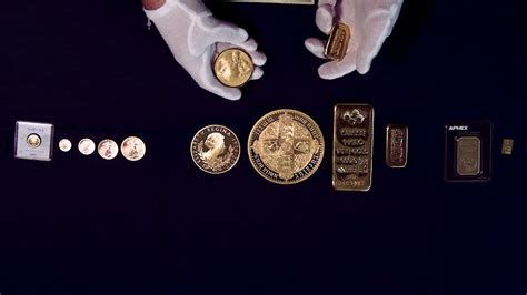 Comparing Gold In Hand A Detailed Comparison Of Gold Coin Sizes YouTube