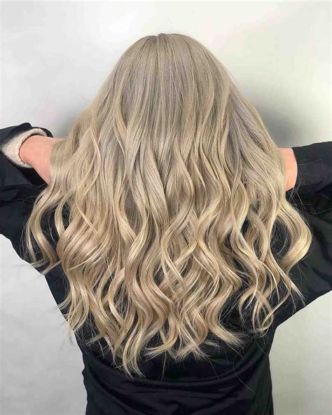 Top 31 Long Wavy Hair Ideas Trending In 2022