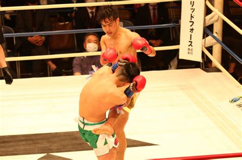 【knock Out】小笠原瑛作が左ミドルで圧巻ko勝利、王座戴冠で“団体エース”宣言 Efight【イーファイト】格闘技情報を毎日配信！