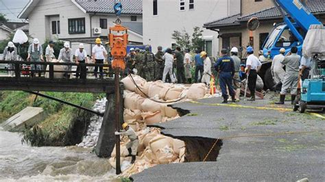 Japan Floods Thousands Cut Off As Toll Rises