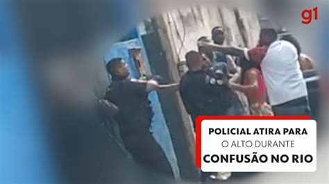 Vídeo Policial Atira Para O Alto Durante Confusão Generalizada Na