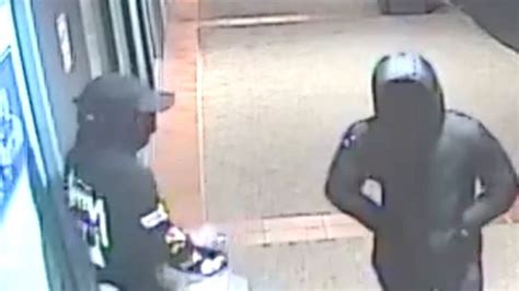 CCTV Of Attempted Armed Robbery At Varsity Lakes News Au