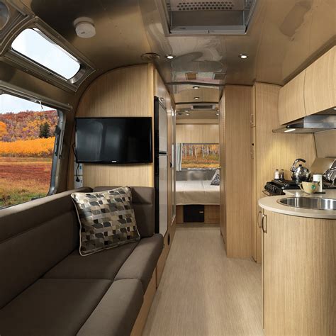 Floor Plans | Flying Cloud | Travel Trailers | Airstream