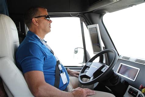 Driving (In) an Autonomous 18-Wheeler | TheDetroitBureau.com