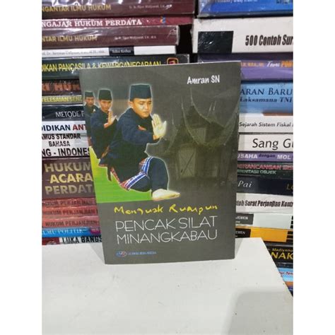 Jual Buku MENGUAK RUMPUN PENCAK SILAT MINANGKABAU Shopee Indonesia