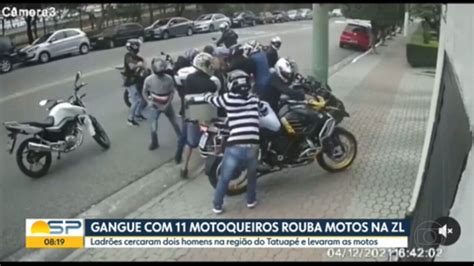 V Deo Mostra Gangue De Motoqueiros Fazendo Arrast O E Roubando Motos