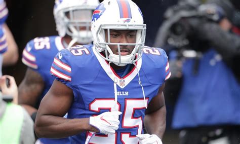 Lesean Mccoy Of The Buffalo Bills Accused Of Assaulting Ex Girlfriend