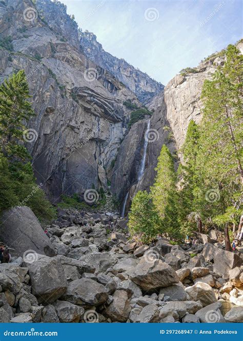 Yosemite National Park, Waterfalls, El Capitan Cliffs and Granite Rocky Landscapes, Giant ...