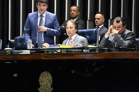 Senado Pode Votar Aumento Salarial Do Stf Nesta Feira