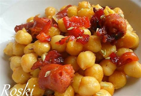 Garbanzos Con Chistorra Y Vinagreta De Pimientos Caramelizados