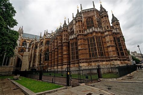 10 Greatest Examples Of Gothic Architecture In England Discover Walks