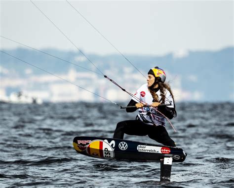 Gisela Pulido y Álex Climent cuartos en el Europeo de Fórmula Kite