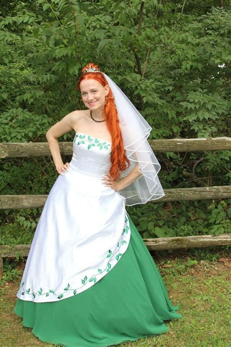 2023 green wedding dress trends for brides who want a fresh look ...