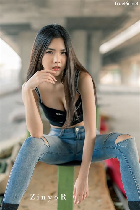 Thailand Model Phitchamol Srijantanet Black Crop Top And Jean