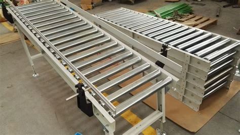 Roller Semi Automatic Stainless Steel Conveyor Material Grade Rs