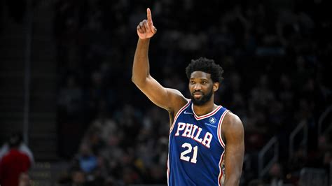 Nba Le Camerounais Joel Embiid Sixers D Sign Mvp Meilleur Joueur