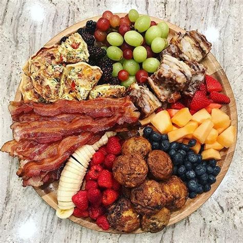 Love This Breakfast Tray Breakfast Breakfastrecipes Recipes Partyfood