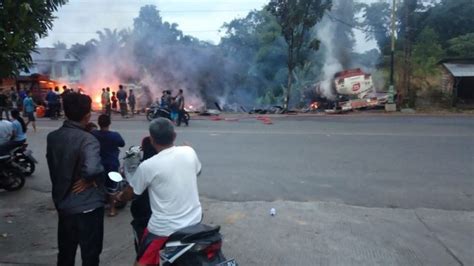 5 Kios Di Jambi Ludes Terbakar Akibat Ditabrak Mobil Tangki Pengangkut