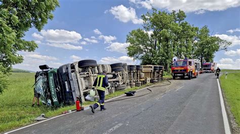 Berkach Voll Beladener Lkw Umgekippt Meiningen Ins Dth Ringen