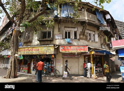 Chawl Housing In The Mill District Mumbai India Stock Photo Alamy