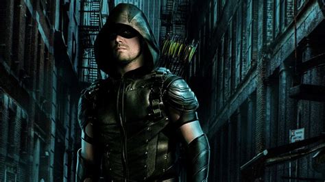 Sbt Estreia Temporada In Dita De Arqueiro Neste S Bado Stephen Amell