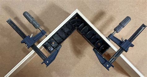 How And When To Use Corner Clamps