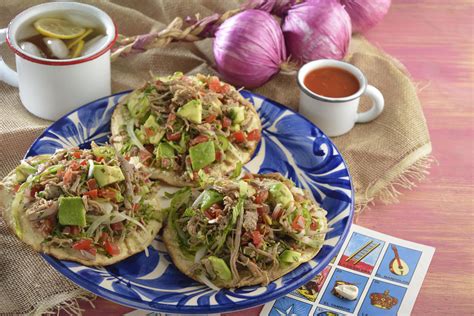 Tostadas de Salpicón de Res