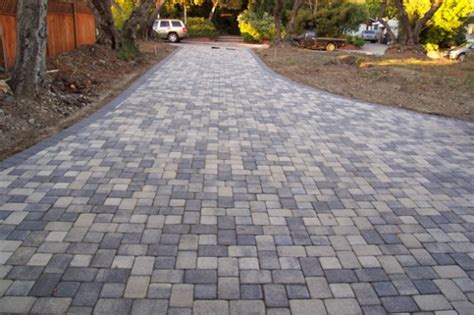 15 Paving Stone Driveway Design Ideas - DigsDigs