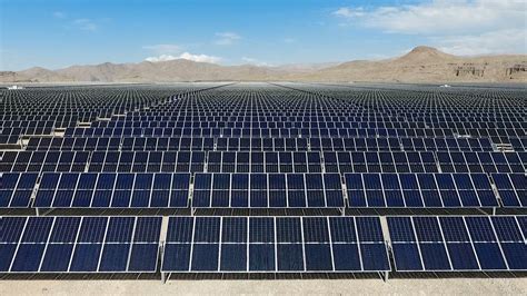 Las Vegas Strip Goes Solar: MGM Resorts Launches 100MW Solar Array ...