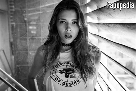 Mila Azul Nude Onlyfans Leaks Patreon Leaks Photo Fapopedia