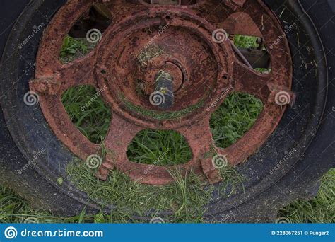 Detail Of An Old Tractor Wheel Stock Image Image Of Pull Farm 228067251