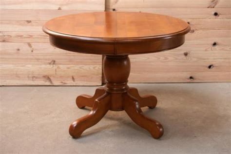 Table Ronde Merisier Pied Central Table De Lit A Roulettes